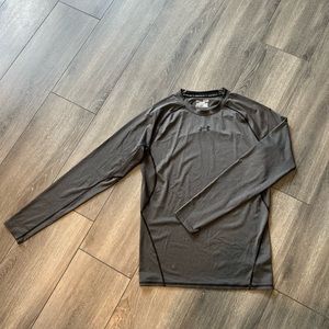 Under Armour Heat Gear Compression Shirt - XL - Grey